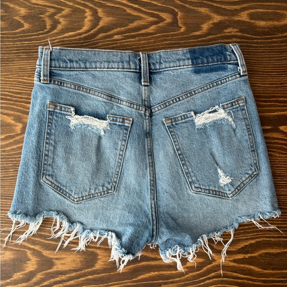 Abercrombie High Rise Mom Short - Picture 3 of 5